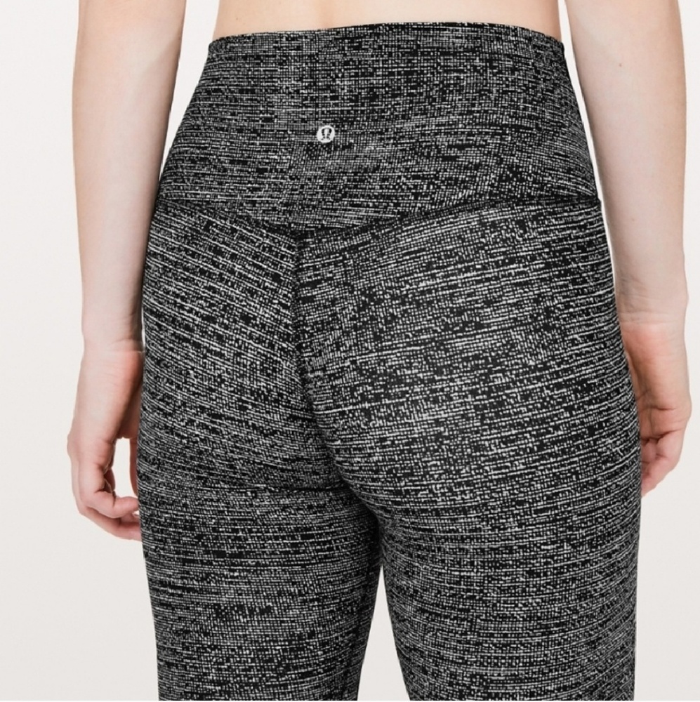 Lululemon Align 7/8 Pant - Picture 3 of 6